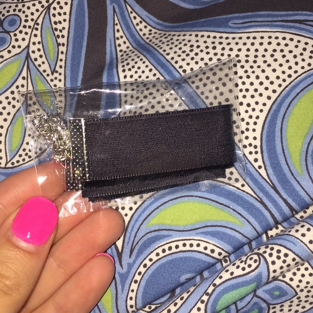 Black Velvet Chocker